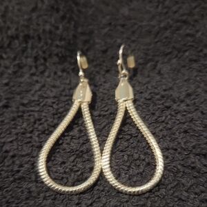 🛍 10 For $ 15 Silver Loop Drop Earrings
